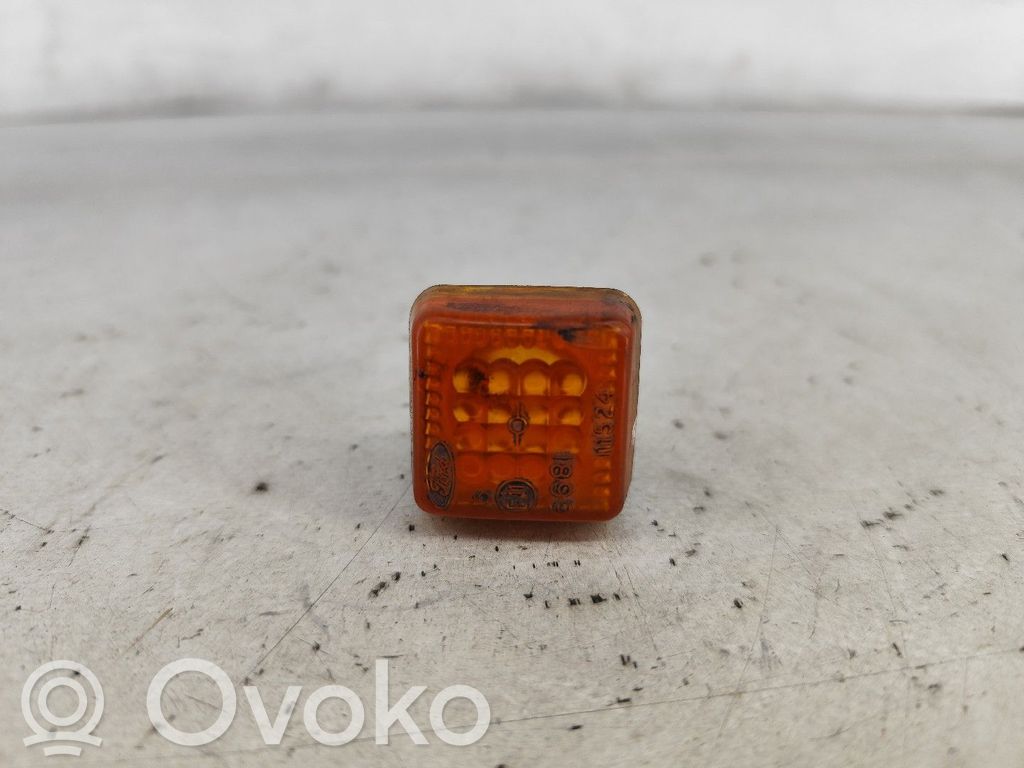 Blinker vorne Stoßstange   LARANJA