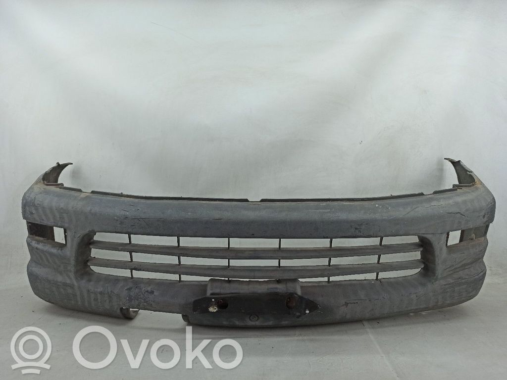 Mitsubishi L400, Space Gear Paraurti anteriore