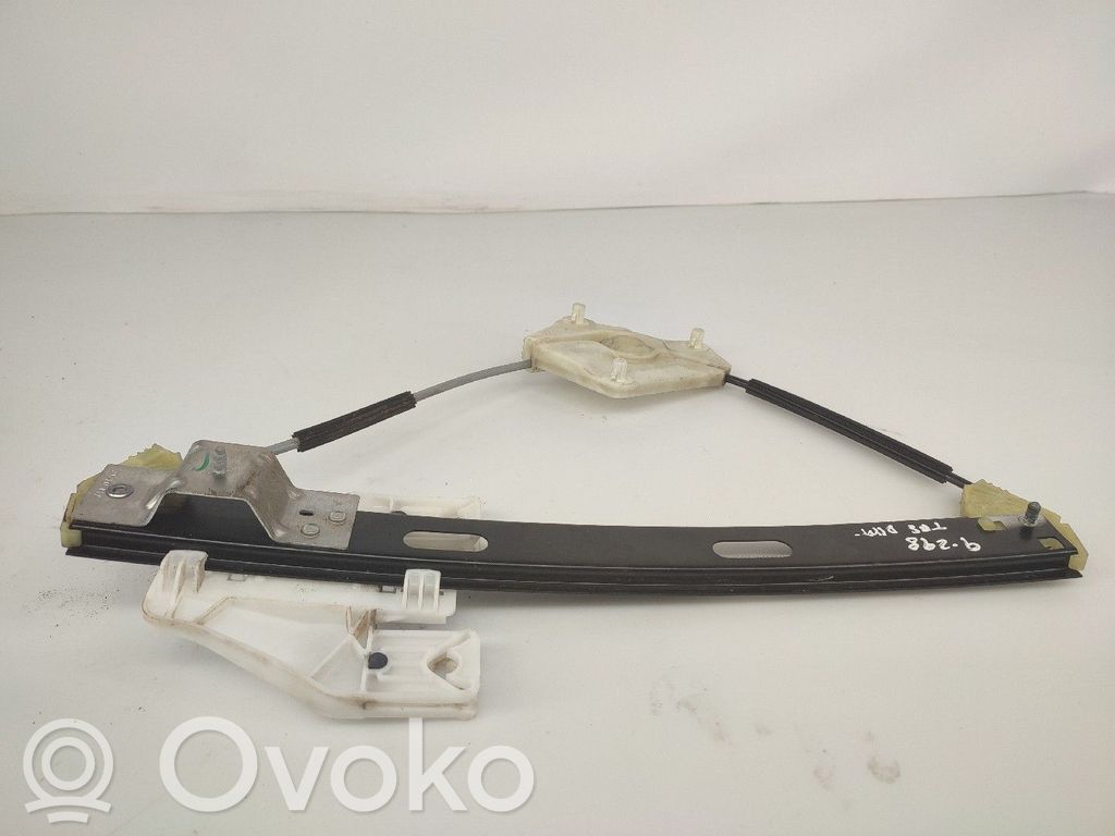 Mecanismo para subir la puerta trasera sin motor   5F4839462C