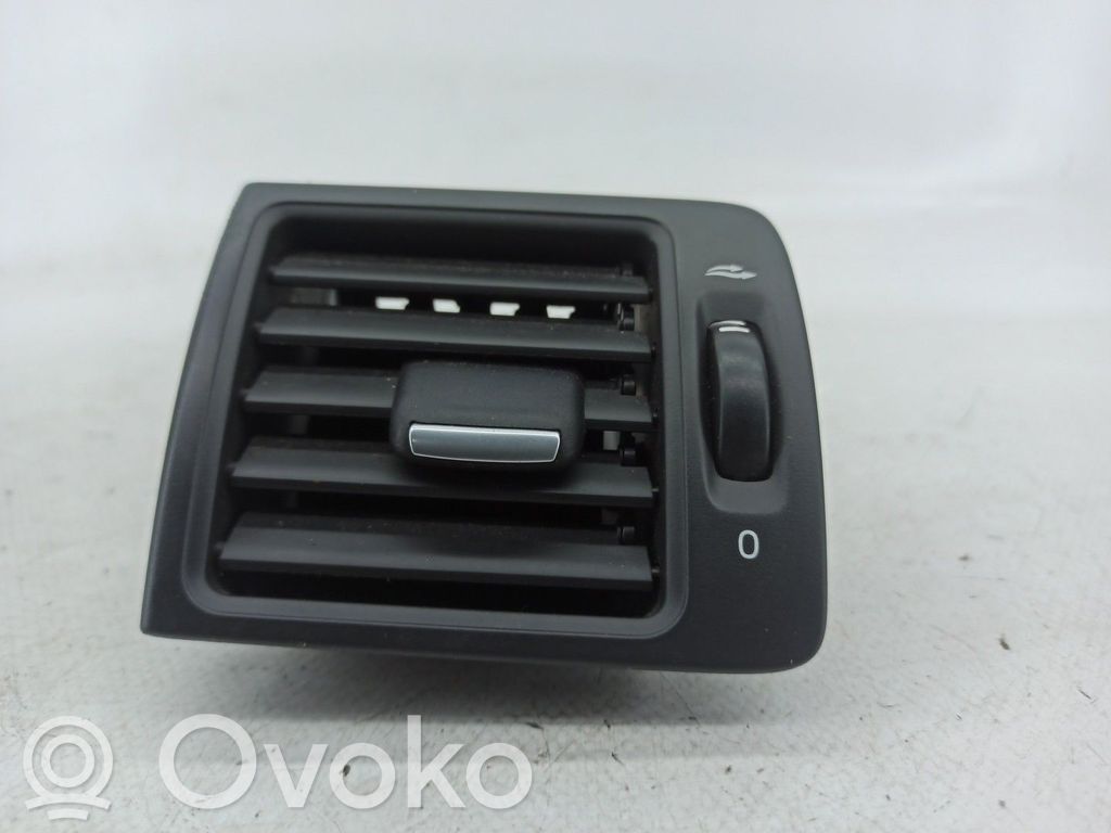 Volvo C30 Grilă ventilație centrală