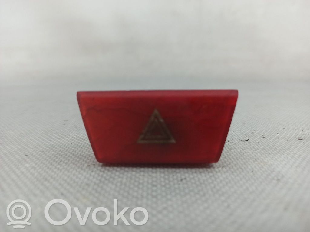 Toyota Aygo AB10 Comutator lumini pericol