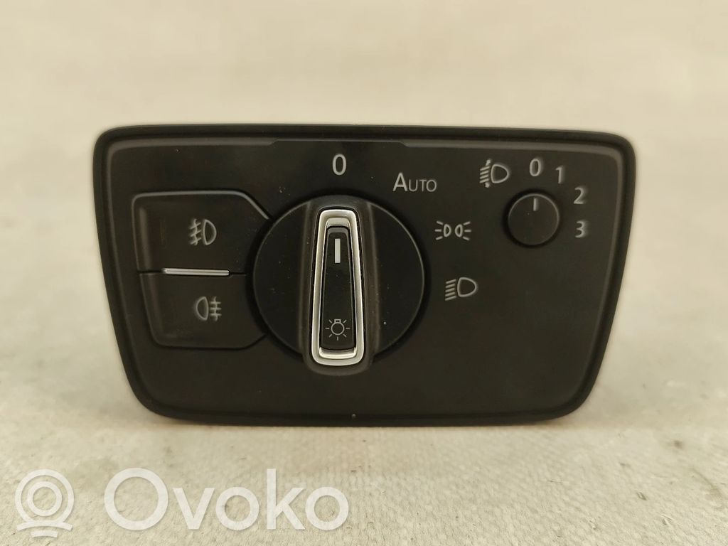 Volkswagen PASSAT B8 Przełącznik świateł