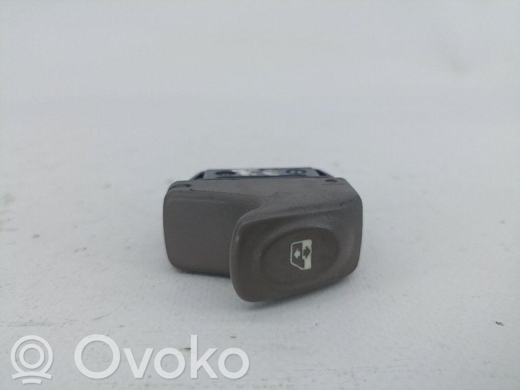 Renault Twingo I Interrupteur commade lève-vitre 