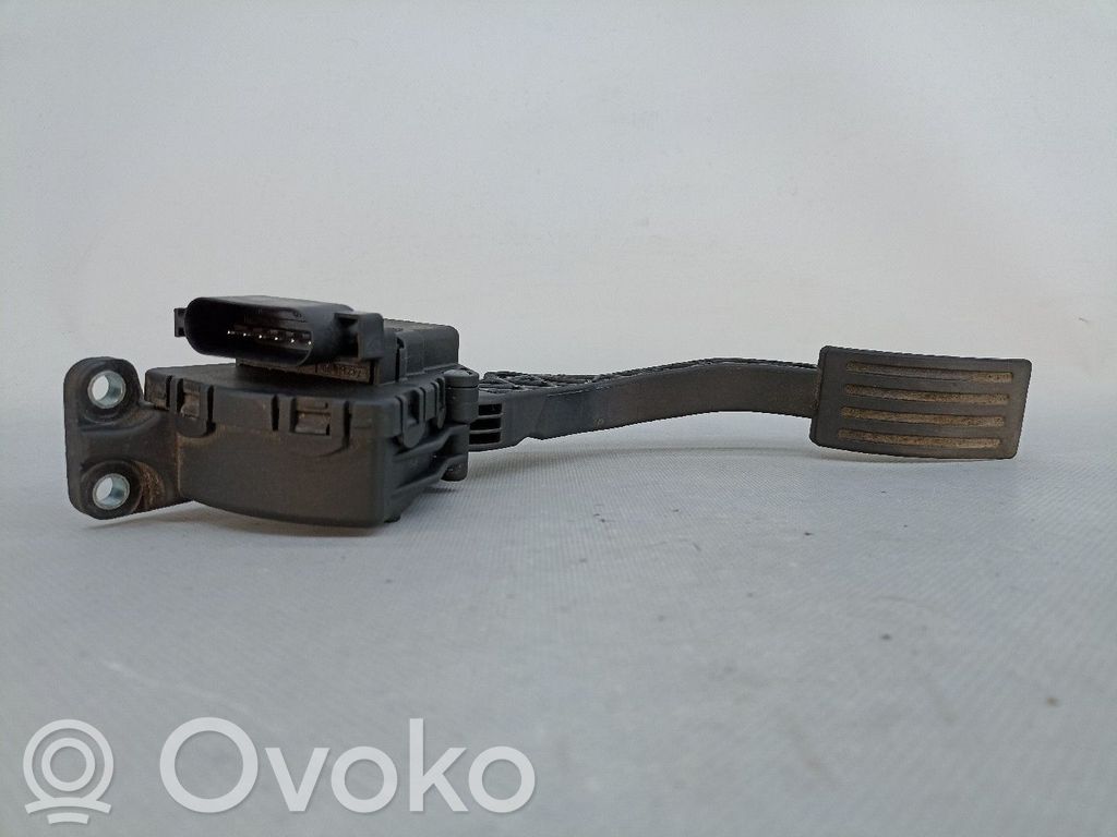 Ford C-MAX I Accelerator throttle pedal 