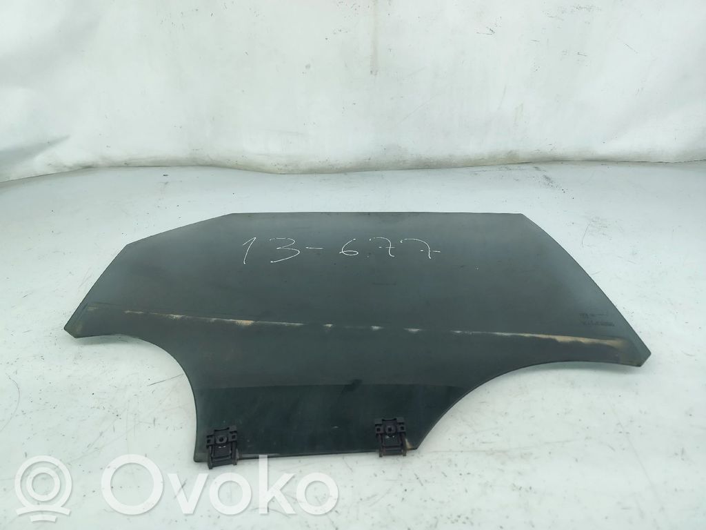 Peugeot 3008 II Geam ușă spate 