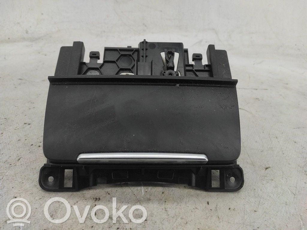 Aschenbecher   COM,8J0919303,8K0857951,ISQUEIRO