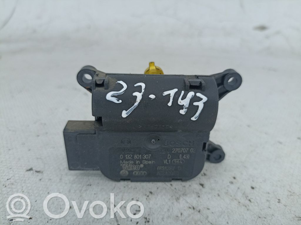 Motor/actuator clapetă aer   0132801307,8E2820511,BOSCH