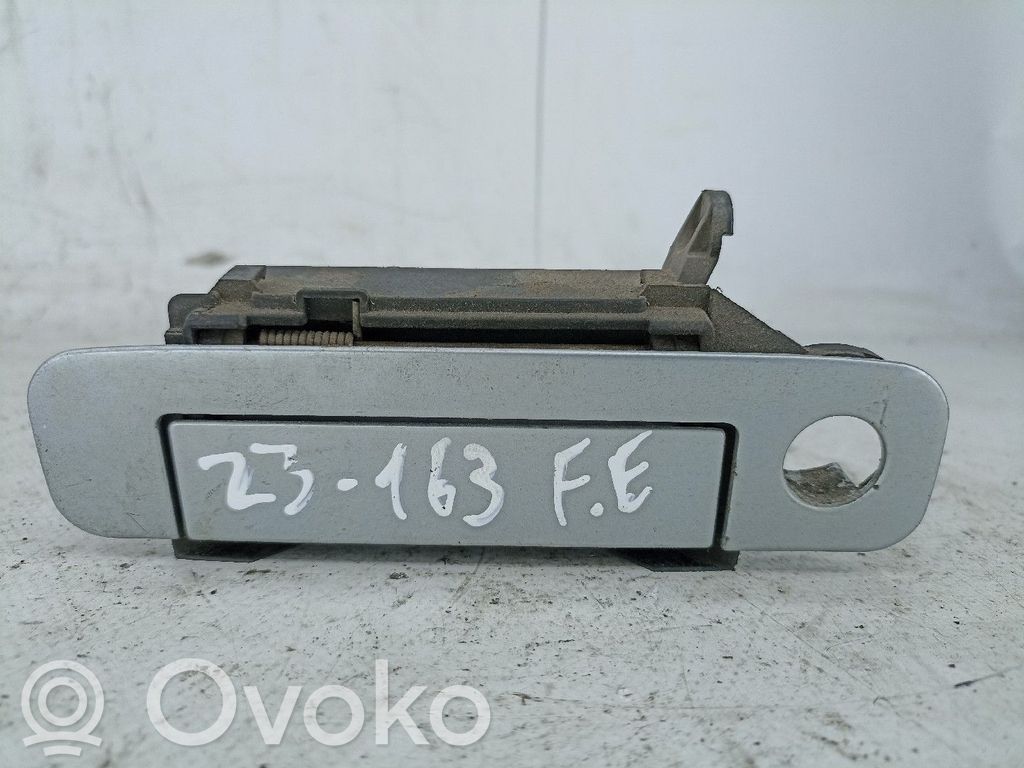 Manecilla externa puerta delantera   4A0837205D,4A0837205E,4A0837205F