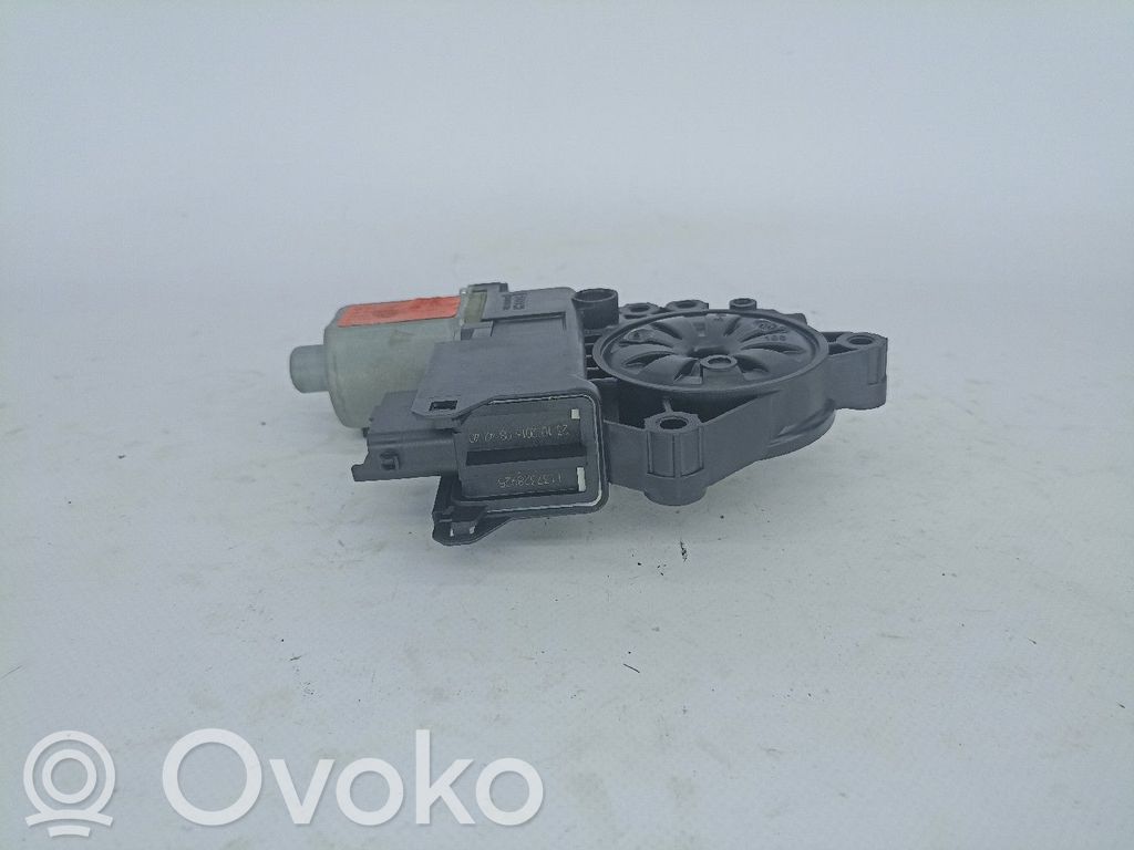 Hyundai i40 Motor macara geam ușă spate 
