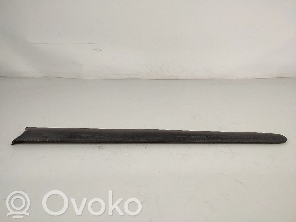 Renault Megane I Etuoven lista (muoto) 