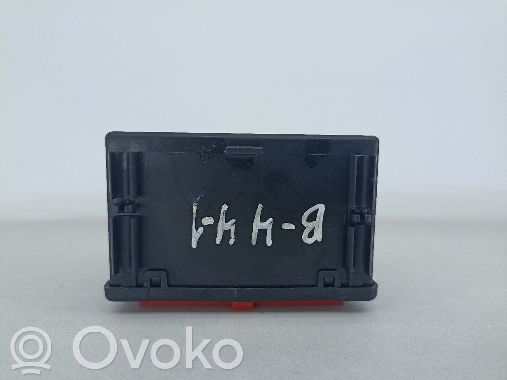 Motorsteuergerät/-modul   DBC10421,4RK006788