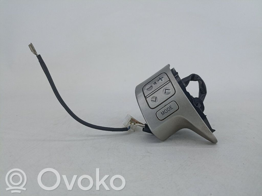 Toyota Auris 150 Sound control switch