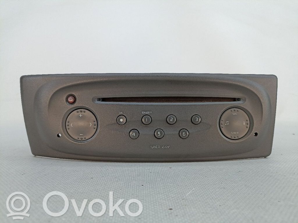 Panel / Radioodtwarzacz CD/DVD/GPS   7700434425