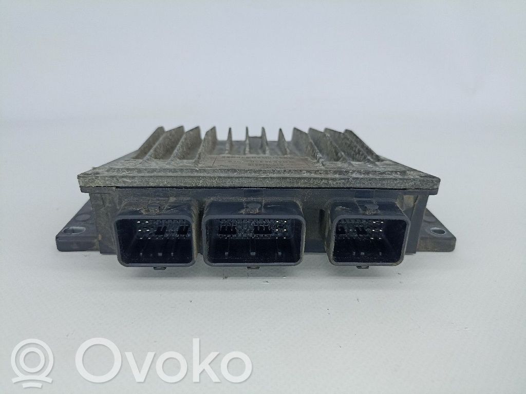 Unidad de control/módulo del motor   8200334419,8200326910