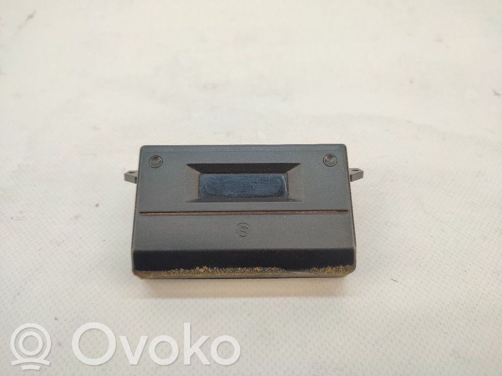 Clock   B806