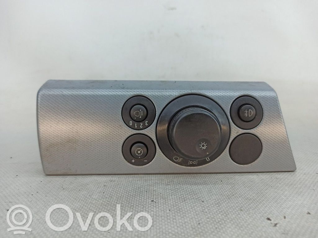 Valokatkaisija   13100136,12PINOS,LK04063030
