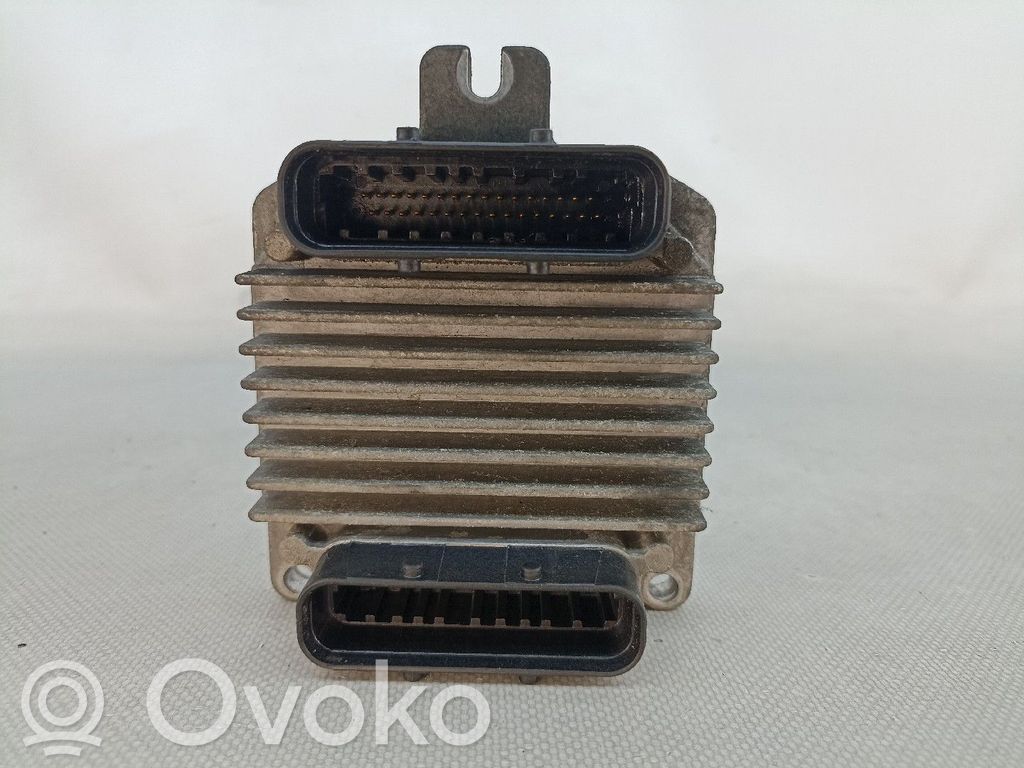 Unidad de control/módulo del motor   09364599