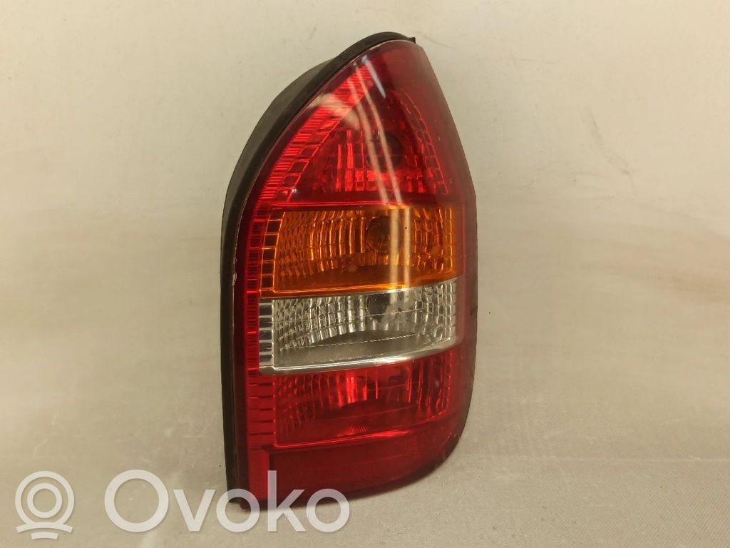 Opel Zafira A Luci posteriori