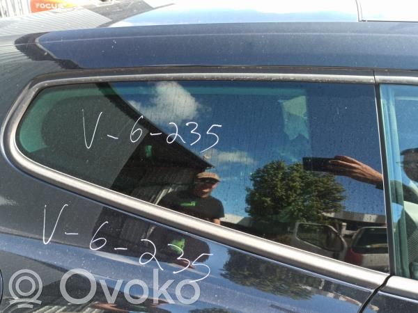 Rear side window