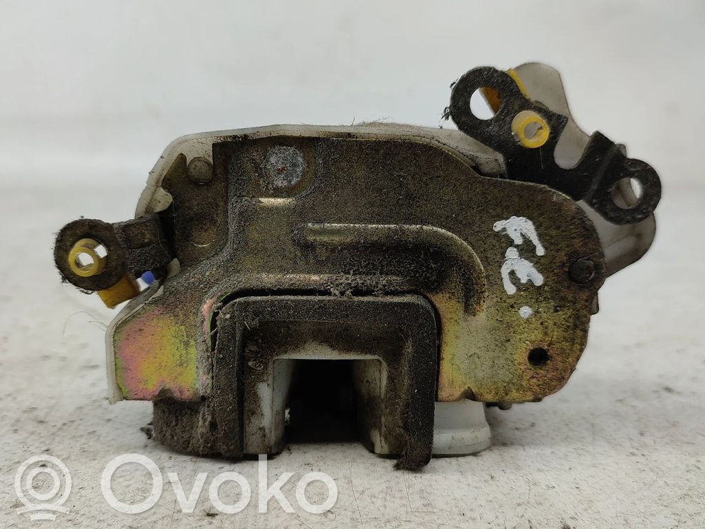 Etuoven lukko