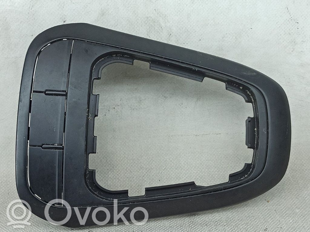 KIA Picanto Mascherina unità principale autoradio/GPS 