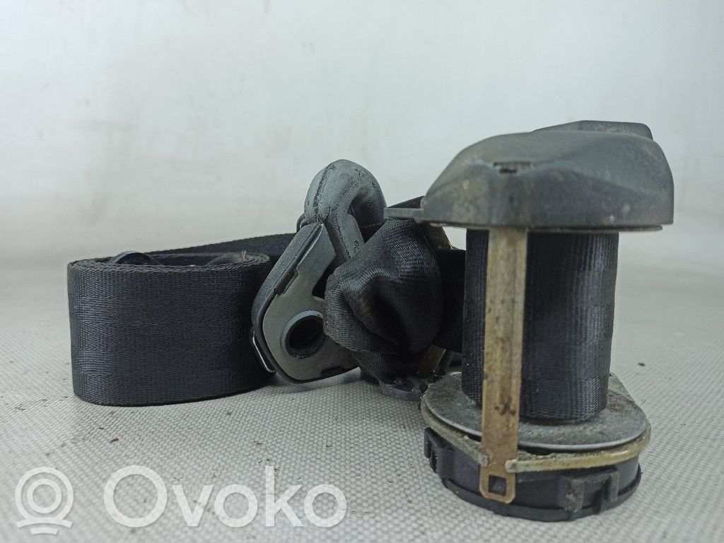 Volkswagen Polo II 86C 2F Cinturón trasero 