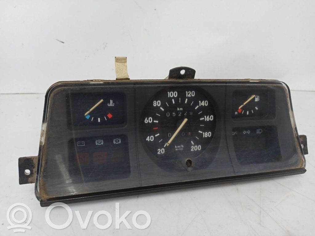 Opel Corsa A Speedometer (instrument cluster) 