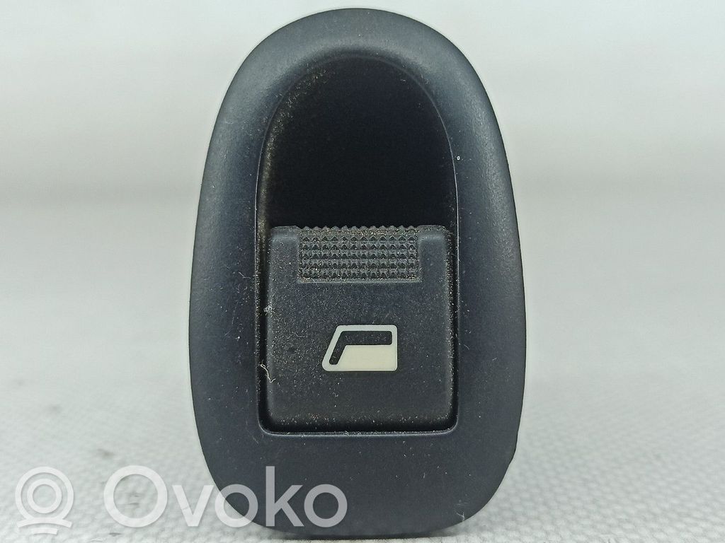 Peugeot 406 Electric window control switch 