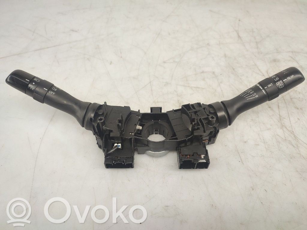 Toyota Auris 150 Alte comutatoare/butoane 