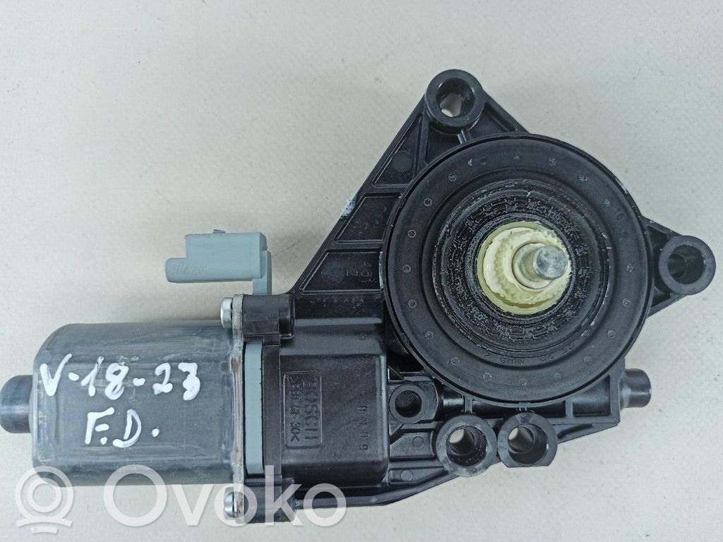 Hyundai i30 Motorino alzacristalli della portiera anteriore