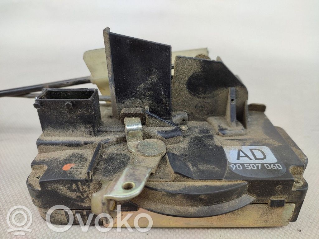 Etuoven lukko   90507060