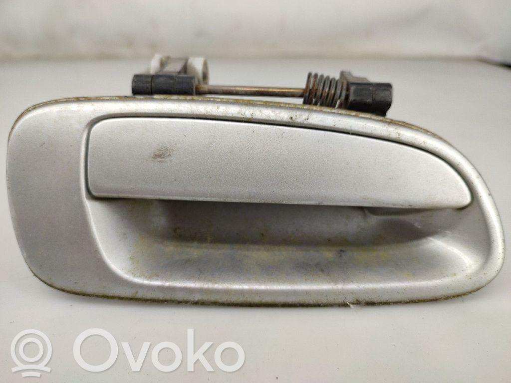 Toyota Carina T190 Klamka zewnętrzna drzwi tylnych 