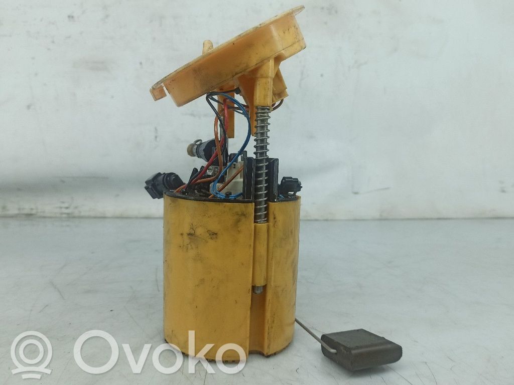 BMW 1 E82 E88 Sensor de nivel de combustible 