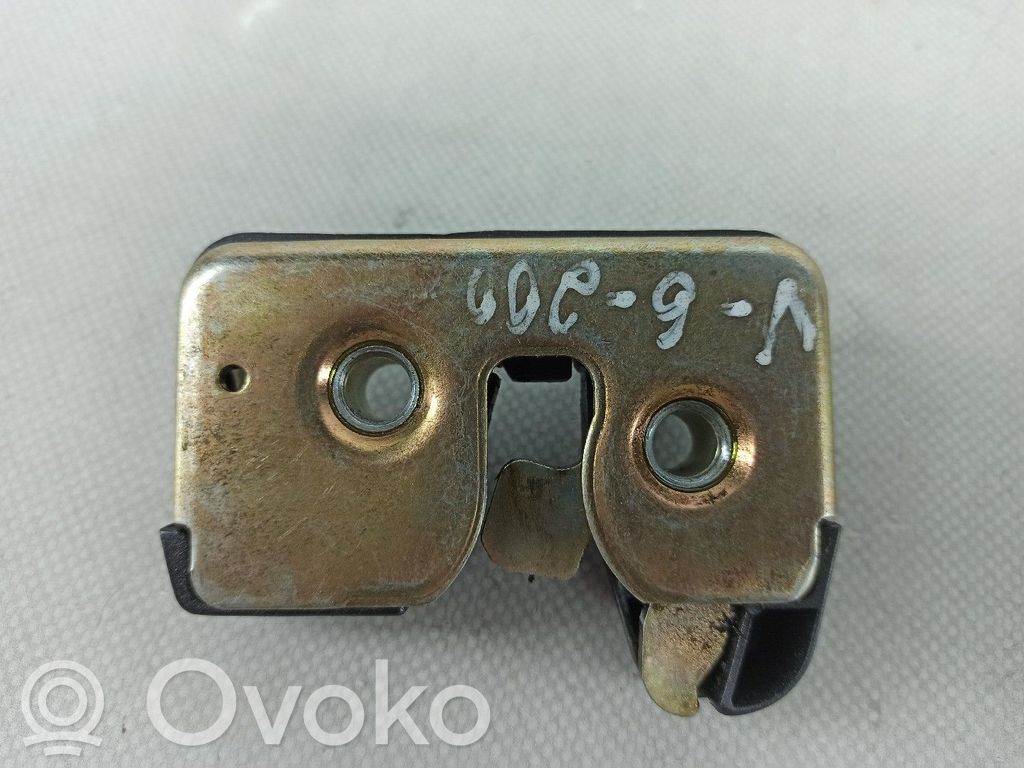 Volkswagen Polo III 6N 6N2 6NF Serrure de hayon