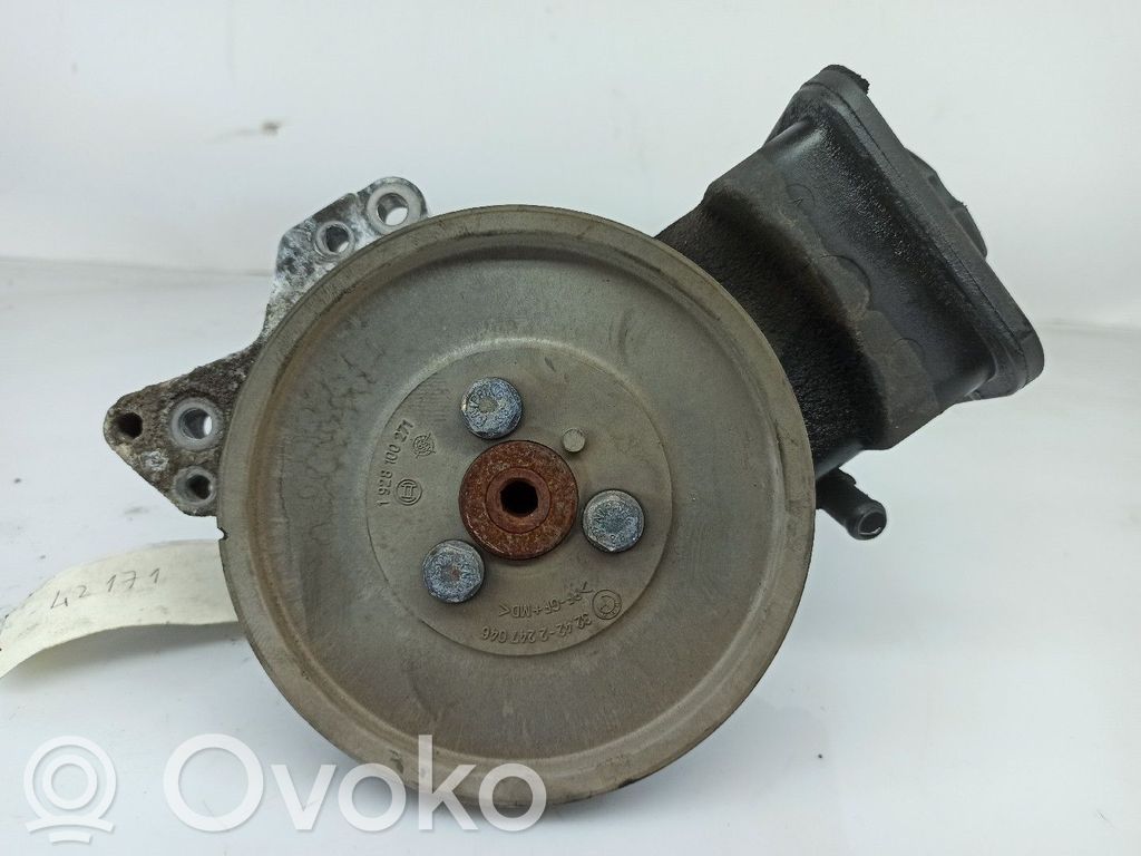Ohjaustehostimen pumppu   1095748,SEMPOLI