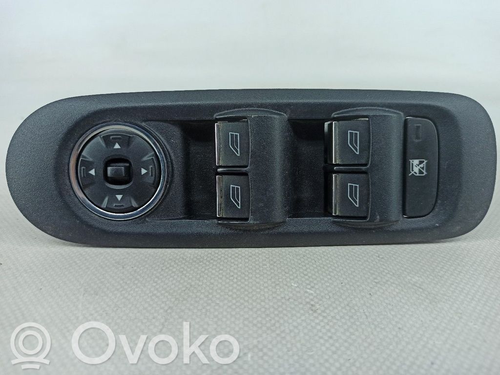 Comutator comandă geamuri electrice   7S7T14A132AB