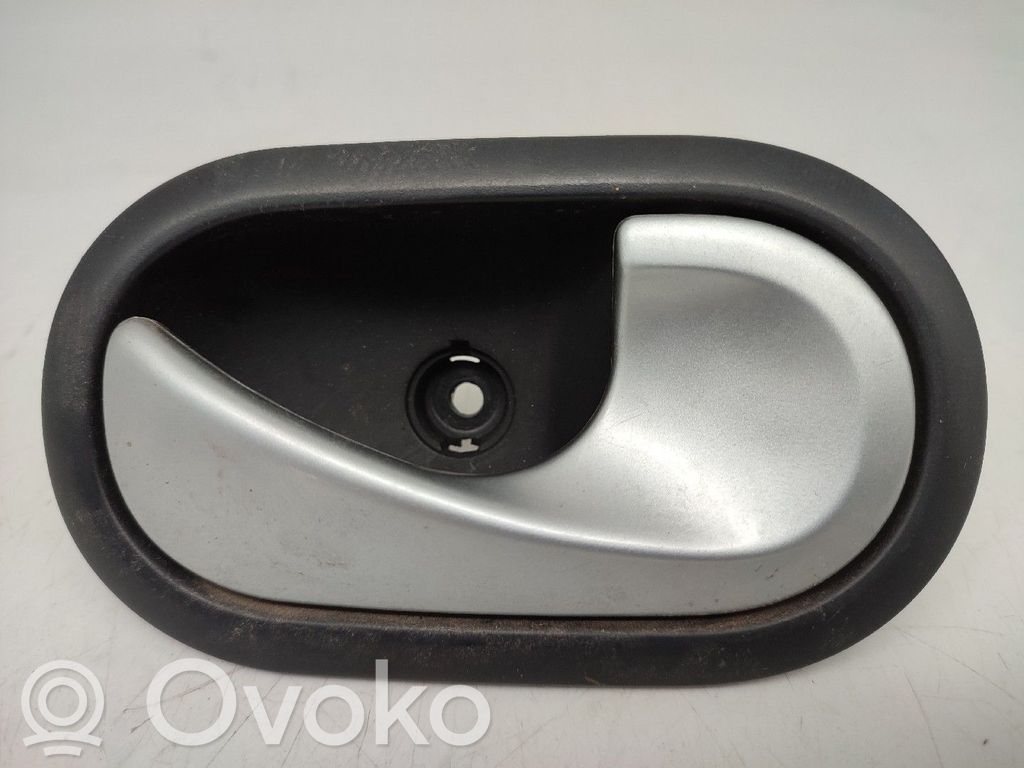 Renault Clio III Maniglia esterna/staffa portiera anteriore