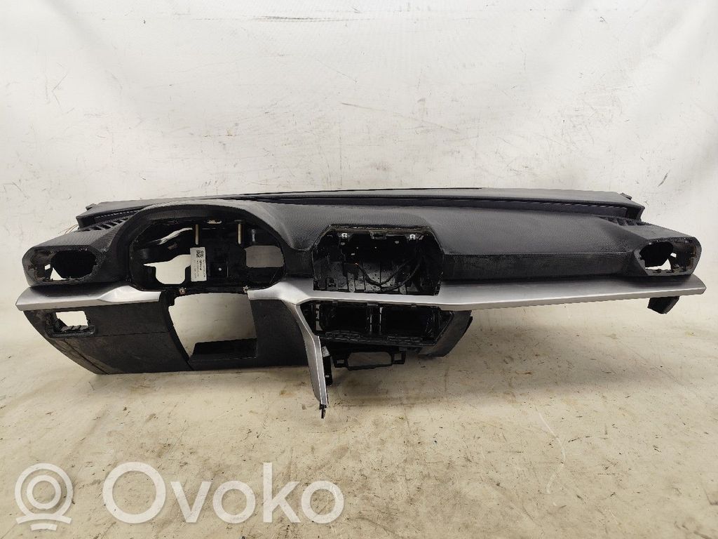 Seat Leon IV Панель 