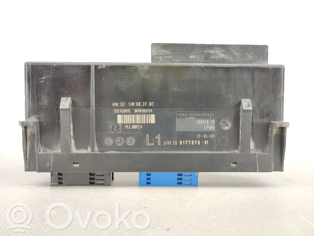 BMW 1 E82 E88 Variklio valdymo blokas 