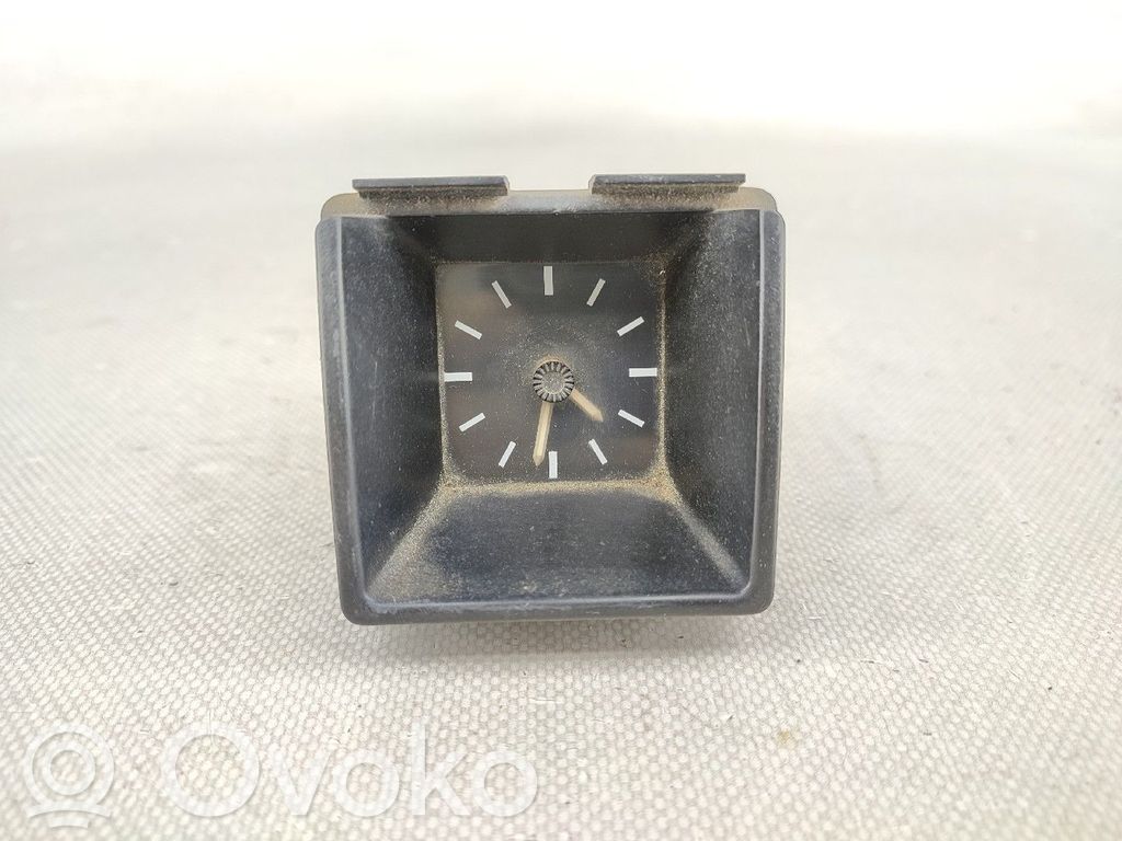 Opel Corsa A Clock 