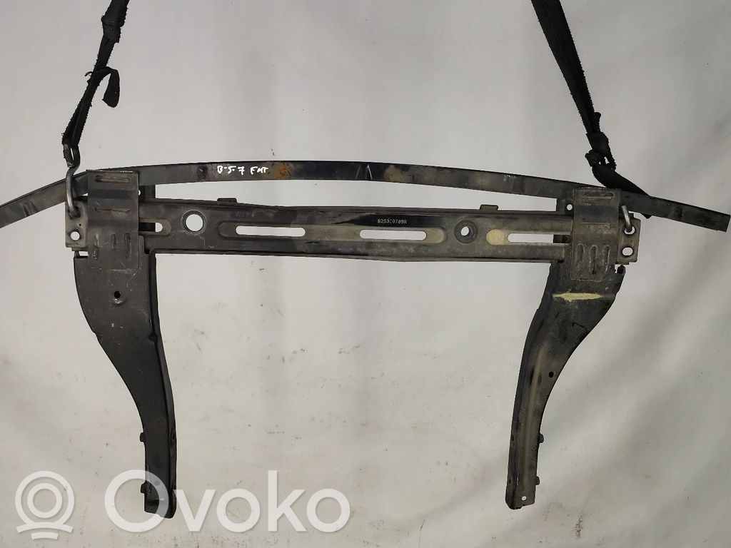 Dacia Spring Priekinis traversas 