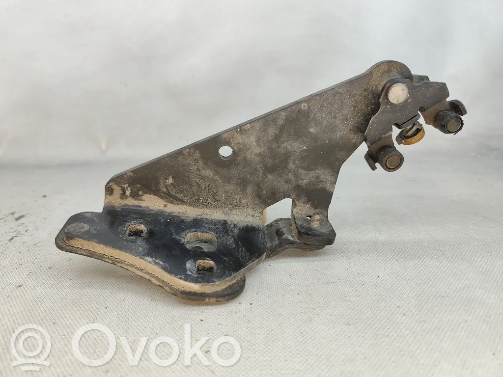Loading door upper hinge   497645,497645F