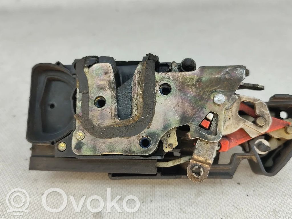 Front door lock   16637561,16634325,2PINOS