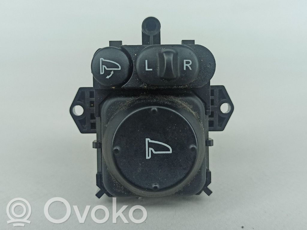 Sivupeilin kytkin   SNAJ010