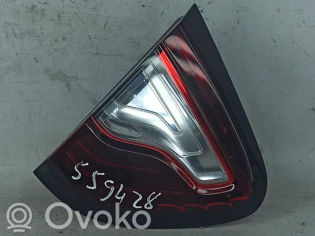 Tailgate rear/tail lights   REFLETOR,265554078R,265555726R