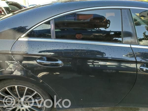 Mercedes-Benz CLS C219 Puerta trasera 