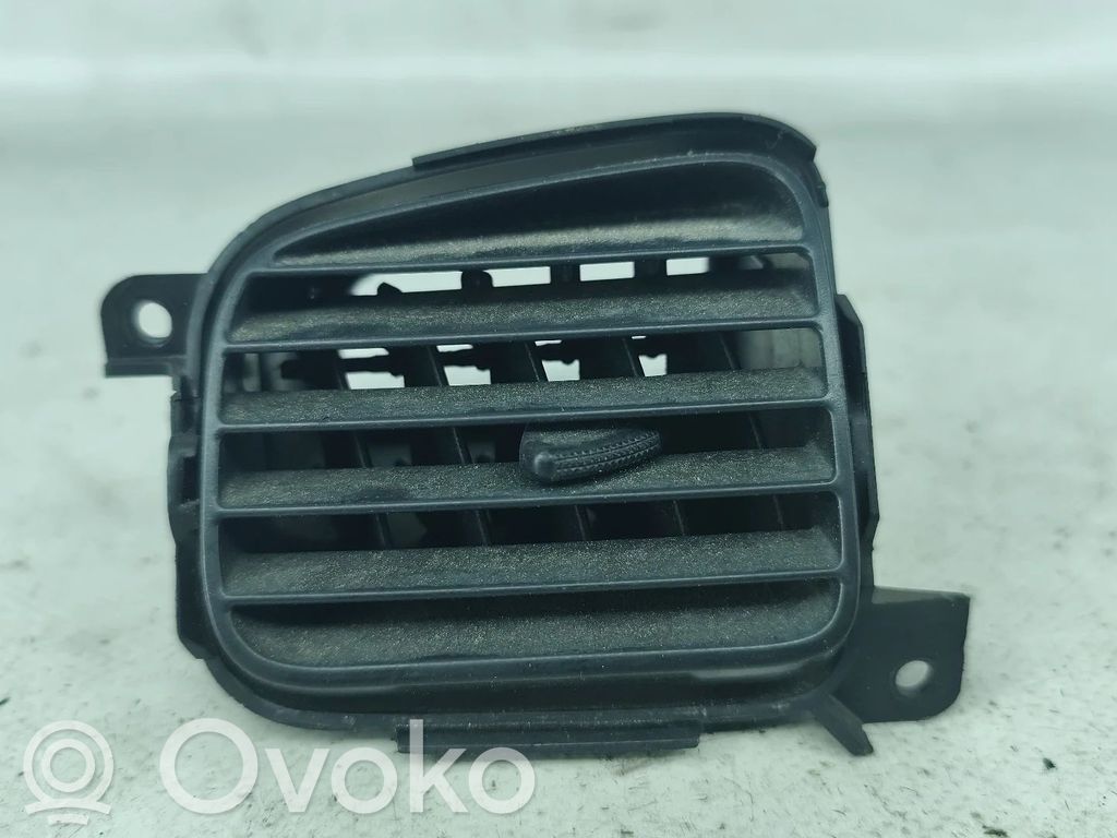 Grille d'aération centrale   B25FGM932