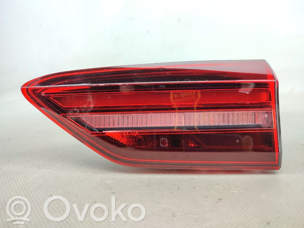 Volkswagen Polo VI Lampă spate în capacul portbagajului