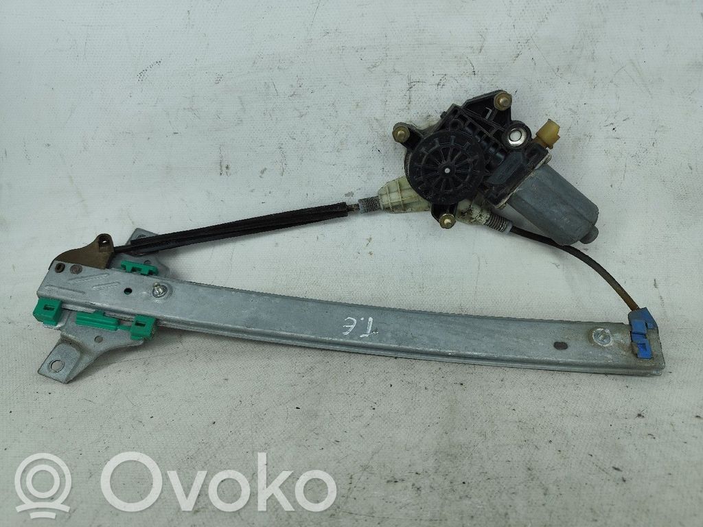 Toyota Avensis T220 Macara geam spate fără motor