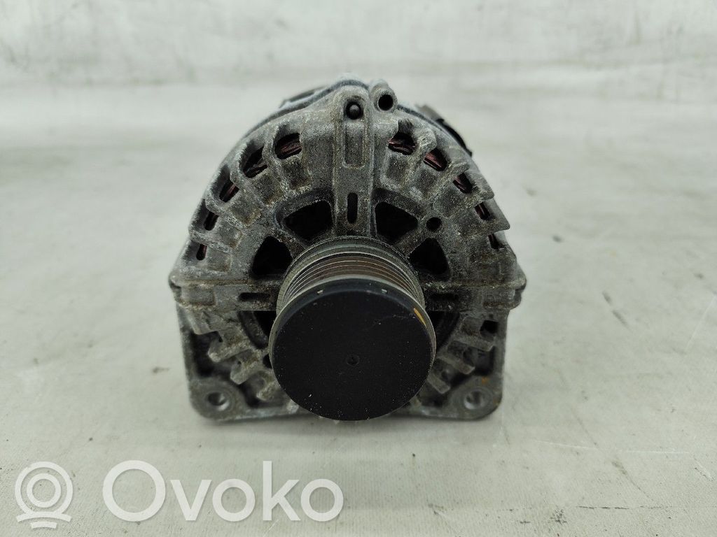 Alternador   231006786R,A4209065000